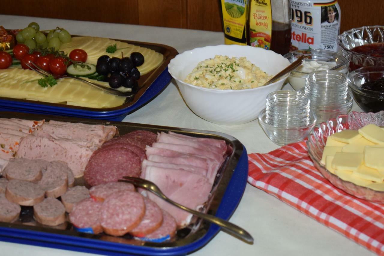 Marktstuebchen An Der Schoenen Loreley Bornich Buitenkant foto